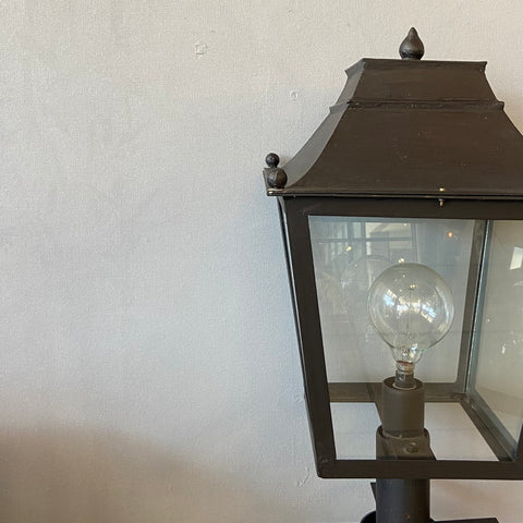P2a Pillar Mount Large Concave Roof - 2 lights - 720h x 400w x 400d