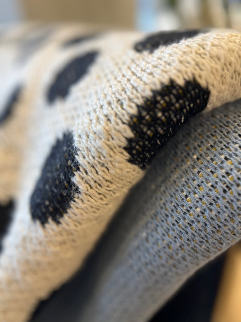 Throw Multi Color with Dots (Large)