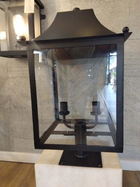 P2a Pillar Mount Large Concave Roof - 2 lights - 720h x 400w x 400d